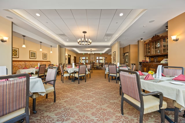 The_Pasea__Dining_Room_4